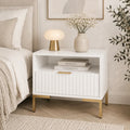 Szafka Nocna Biała Złote Nogi Ryflowana z Szufladą 42cm Milo Furniture