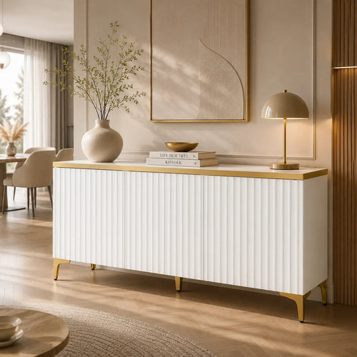 Komoda Trzydrzwiowa 150cm Biała – Ryflowane Fronty i Złote Dodatki Milo Furniture