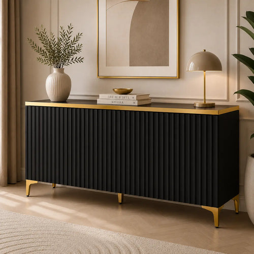 Komoda Trzydrzwiowa 150cm Czarna – Ryflowane Fronty i Złote Dodatki Milo Furniture