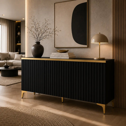 Komoda Trzydrzwiowa 150cm Czarna – Ryflowane Fronty i Złote Dodatki Milo Furniture