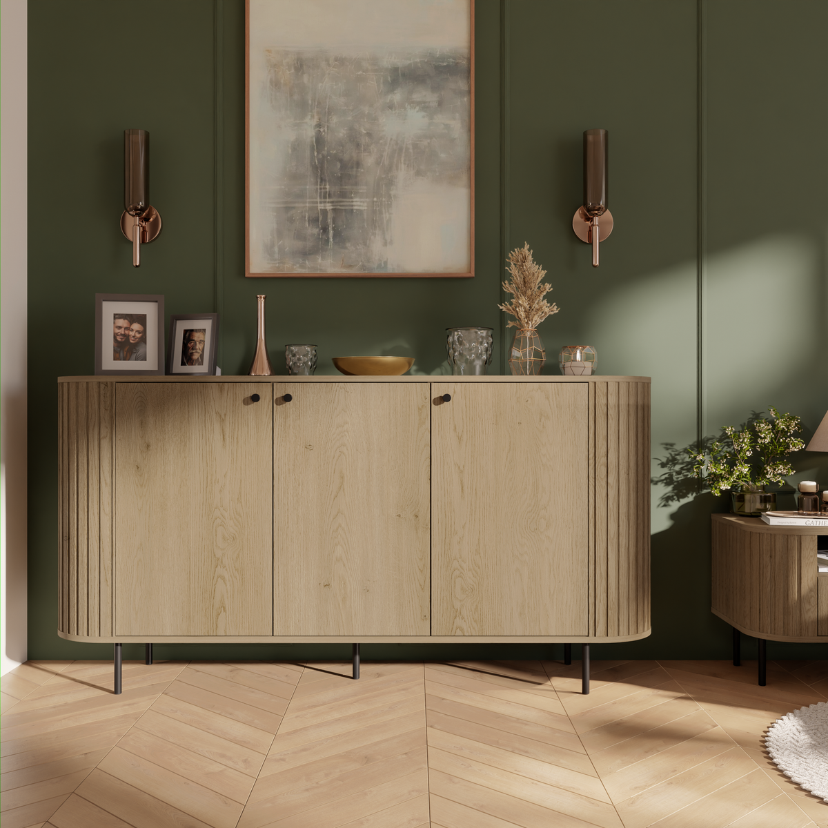 Komoda OVALIO 165cm Dąb Cremona – Trzydrzwiowa Ryflowana z Czarnymi Detalami