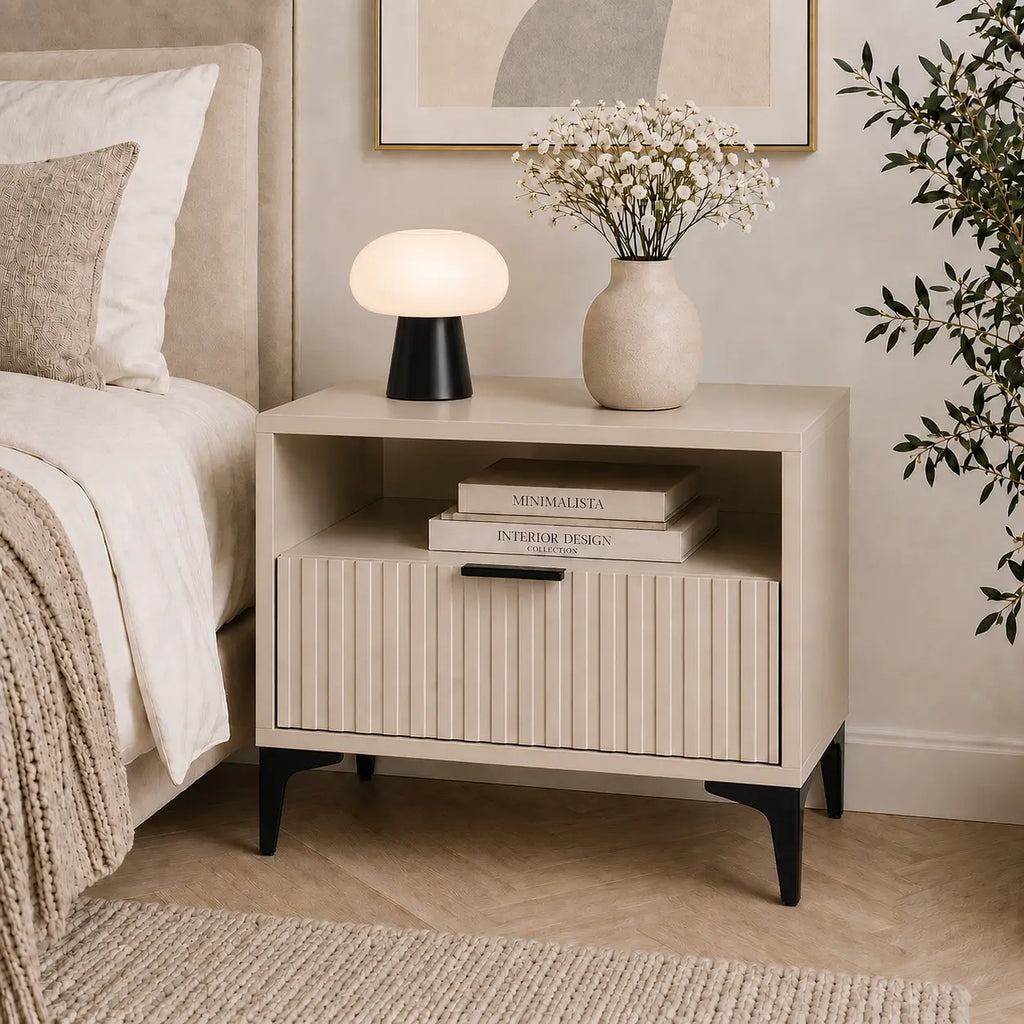 Szafka Nocna Kaszmir Czarne Nogi Ryflowana z Szufladą 42cm Milo Furniture