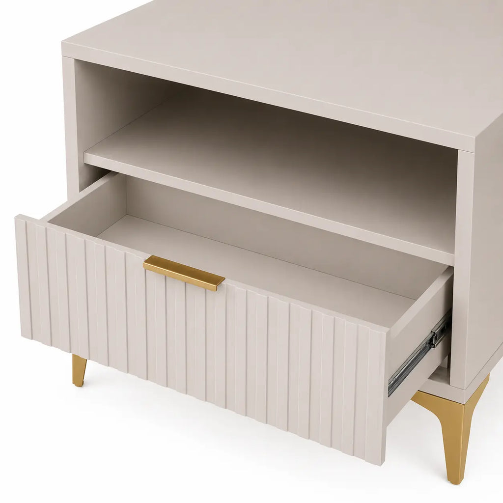 Szafka Nocna Kaszmir Złote Nogi Ryflowana z Szufladą 42cm Milo Furniture