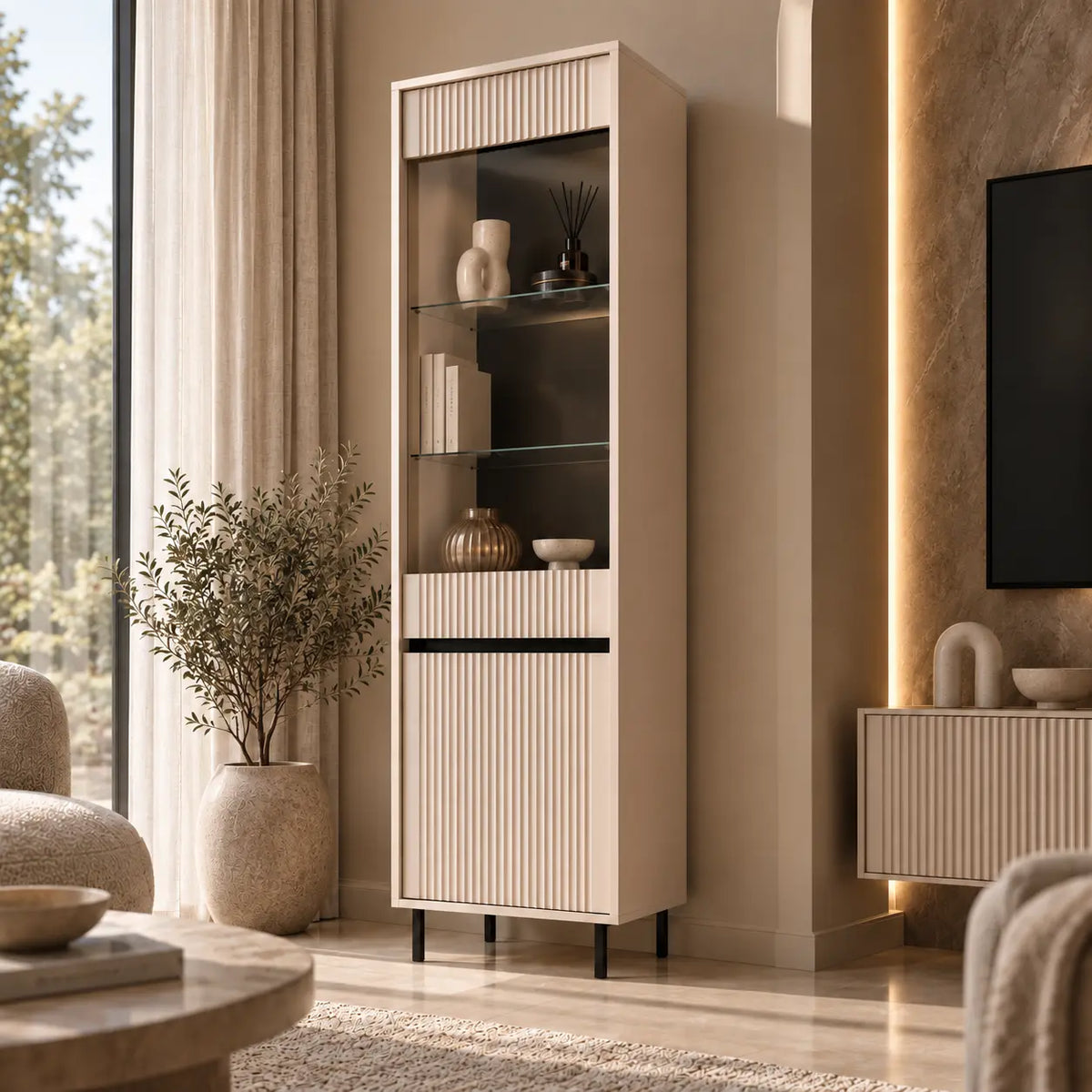 Witryna OSAKA 56cm Beż Piaskowy – Ryflowana z Przeszkleniem Milo Furniture